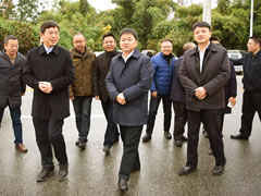 成都溫江區區委書(shū)記王道明、區長(cháng)馬烈紅一行調研成都東辰外國語(yǔ)學(xué)校項目建設
